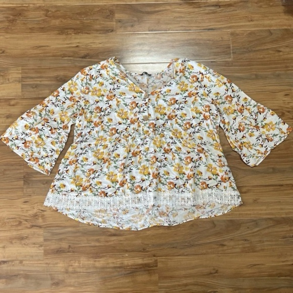 Unique Spectrum Women's‎ 3X Floral Top Crochet Hem Bell Sleeve Babydoll Boho